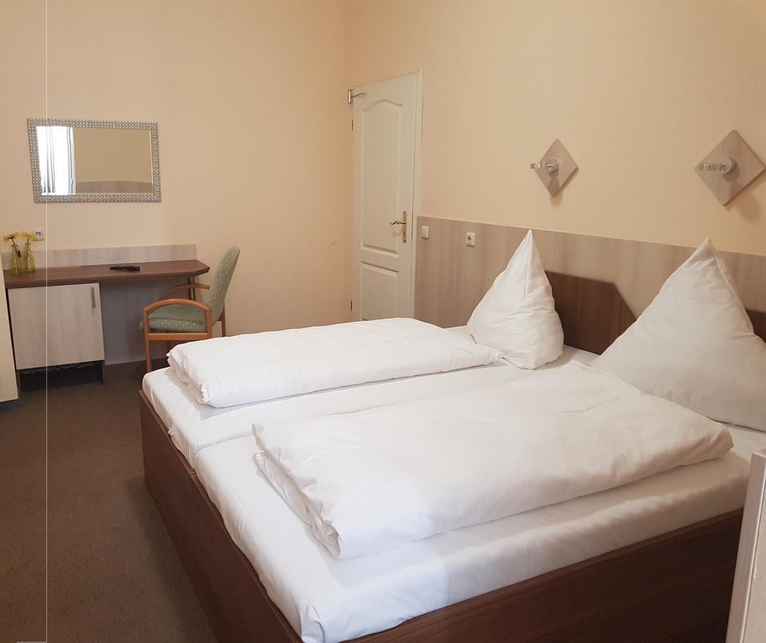 Pension Im Bett Нюрнберг Екстериор снимка